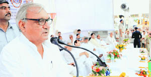 Chief Minister Bhupinder Singh Hooda addresses a gathering at the inauguration of the mini-secretariat 
