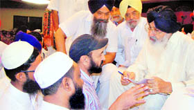 Badal at the Sangat Darshan at Sanaur 