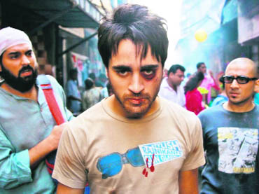One lost count of the f word which was used as an adjective before every word in Delhi Belly