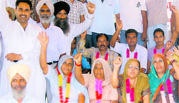 Farmers of Panjokhra and other villages in a jubilant mood after the Chief Ministers invitation for talks on land acquisition for the Ambala IMT. 
