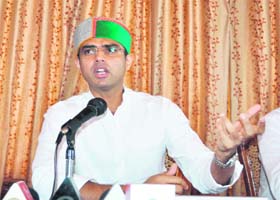 Union Minister of State for Communication and IT Sachin Pilot addresses mediapersons in Shimla on Monday