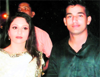 Amit Sharma got a chance to perform with actress Gracy Singh in Appan Pher Milange