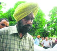 Manmohan Singh, reader of DSP Raka Ghirra, being produced at district courts in Chandigarh