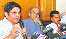  Civil society members Kiran Bedi, Prashant Bhushan, Arvind Kejriwal at a press conference in New Delhi.