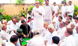 The Power, Forest and Environment Minister, Capt Ajay Singh Yadav, addresses a meeting of his supporters in Rewari on Saturday