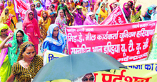 Irate workers of various departments hold a demonstration in Rewari. 