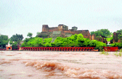 A panoramic view of the historic Akhnoor Fort situated on the banks of the Chenab in Akhnoor