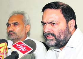 Vice-Chancellor of Jammu University Varun Sahni addresses mediapersons in Jammu on Wednesday