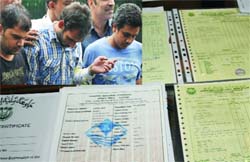The accused with fake degrees and marks sheets of Jamia Millia Islamia in 