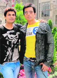 Sonu Sood (R) with his friend Ajay