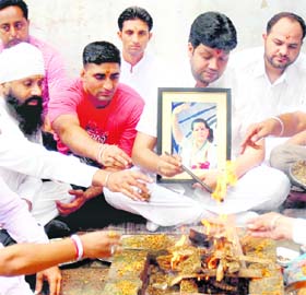 Members of the Youth Congress perform a havan for the speedy recovery of Congress president Sonia Gandhi in Amritsar on Sunday