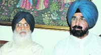 Chief Minister Parkash Singh Badal with Varinder Singh Bajwa in Hoshiarpur 