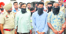 Members of a gang caught circulating fake currency in police custody in Ludhiana