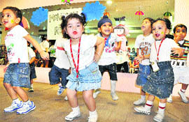 Tiny tots of The British School perform at the’Monsoon Rocks’ in Chandigarh