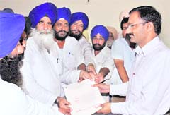 HSGPC (ad hoc) chief JS Jhinda files nomination papers in Karnal