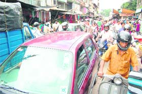 A congested road in Ward No. 23