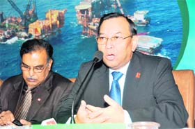 Chairman and MD of the Oil and Natural Gas Corporation Limited AK Hazarika addresses mediapersons in Dehradun on Sunday