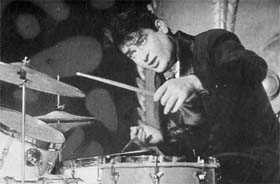 Teesri Manzil: Drumming up a different beat