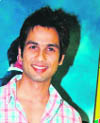 saluting army: Shahid Kapoor