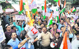 Activists of the Anti-Terrorist Front burn the effigy of the Central Government in Shimla on Wednesday.