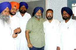 Deputy CM Sukhbir Badal with PPP activists who have returned to the SAD fold.