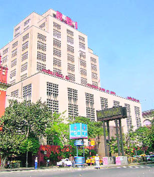 The RBI has nodal officers for grievance redress at its regional offices