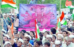 People continue to throng the Ramlila Ground