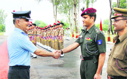 Group Captain, VT Parnaik, Inspecting Officer, Sainik Schools Society, Ministry of Defence being welcomed at Nagrota on Tuesday. 