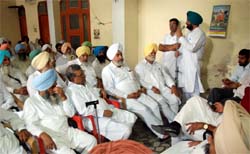 A meeting of the District Congress Committee (Rural) underway in Bathinda 