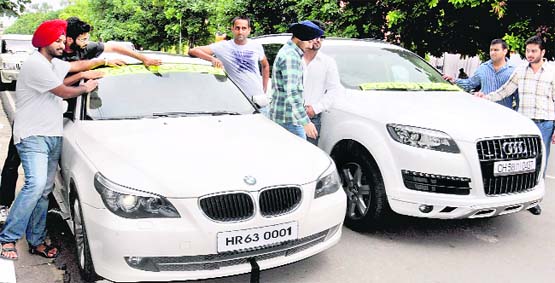 Use of luxury cars continues to add glamour to the student body polls at Panjab University