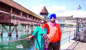 Aprinder Sodhi with her husband Navdeep Sodhi