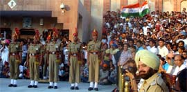 A view of the retreat ceremony held at the Joint Check Post (JCP) at Hussainiwala.