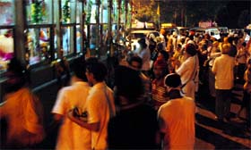 Devotees pay obeisance to a well-decorated Palki Sahib as a nagar kirtan to mark the 305th Sampooranta Divas (compilation of Sri Guru Granth Sahib) reached Bathinda on Monday evening.