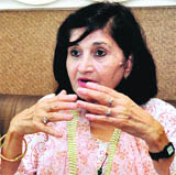 Neeta Roy addresses mediapersons in Dehradun 
