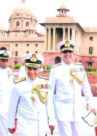 The new Vice-Chief of the Indian Navy (right) with outgoing Vice-Chief DK Dewan in New Delhi on Wednesday