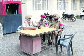 There are only four policemen for nearly, 5000 litigants and witnesses who daily visit 19 courts.