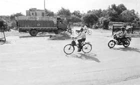 Unauthorised ‘cuts’ on a road pose a threat to commuters