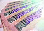 Banks can, however, levy pre-payment charges on fixed rate loans