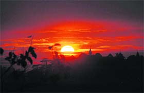 A panoramic view of the sunset in Shimla