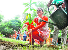 Students plant a sapling at Government College for Womenin Ludhiana 