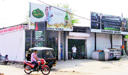 The illegal liquor vend near Chawni Mohalla in Ludhiana
