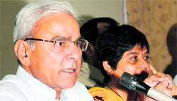 Haryana Lokayukta Justice Pritam Pal Singh addresses a meeting at Panchayat Bhawan in Karnal on Friday.