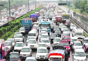 NO HORN PLEASE: A view of a traffic jam on the Delhi-Jaipur National Highway No.8 passing through Gurgaon