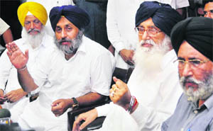 The announcement of the withdrawal of the government’s 2003 notification on Sehajdhari Sikhs resulted in a furore among various political parties
