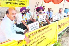 PSEB junior engineers protest against the Punjab Government in Patiala on Saturday