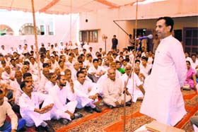 BJP secretary Abhimanyu addresses party workers at Rohtak on Sunday
