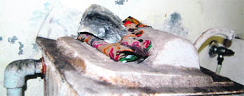 Picture of smack recovered from a hospital washroom.