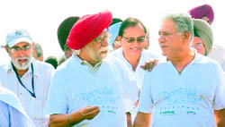 Actor Om Puri interacts with senior citizens during Doosra Bachpan, the Chandigarh Walkathon, at Sukhna Lake on Friday.