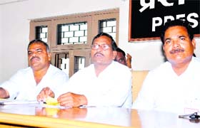 Representatives of the Gihar community address mediapersons in Haridwar on Saturday