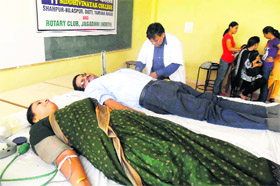 Dr MK Sehgal and Dr Rajni Sehgal, CEO and director-general of the Sidhhivinayak Institute, respectively, donate blood at a camp in Yamunanagar.